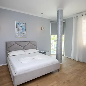  Apartment Nikaj Premium